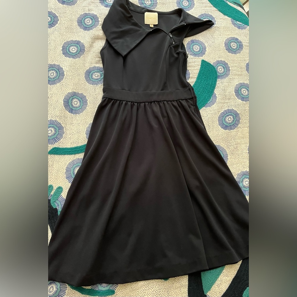 Navy dress from ModCloth. Size small.